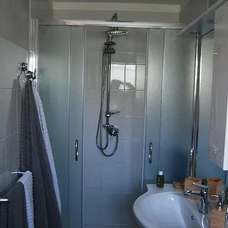 Bassa Bed & Breakfast 2*